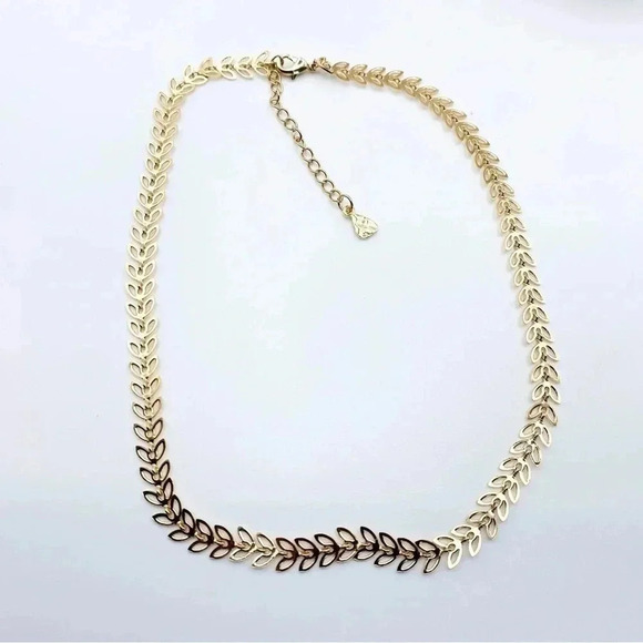 Leaves Choker 18k Gold Plated BEST SELLER - Picture 2 of 6